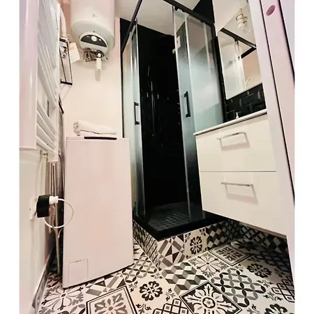 Apartment Studio Versailles *